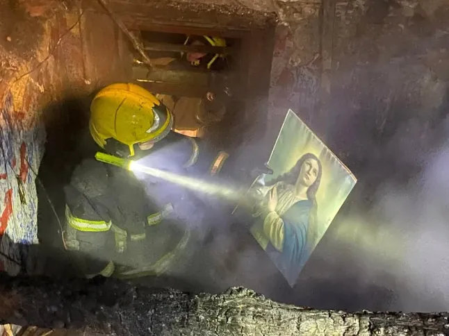 Virgin Mary painting as only Survivor after fire outbreak in an Apartment